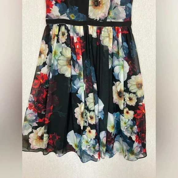 Maggy London v neck floral midi dress Sz 4 - Picture 4 of 12